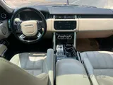 Range Rover - VOGUE